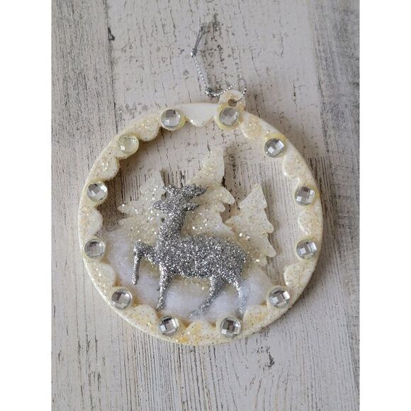 White glitter Circle Forest deer reindeer ornament Xmas decor - Picture 1 of 4
